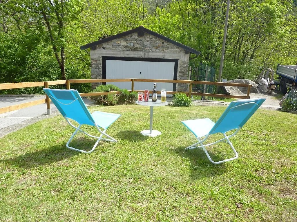 Piccola Perla A Livo Lägenhet 0*, Livo (Lombardy)